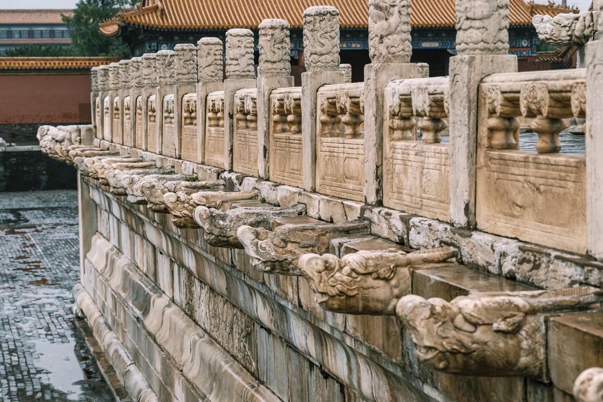 差点就见到千龙吐水奇观了