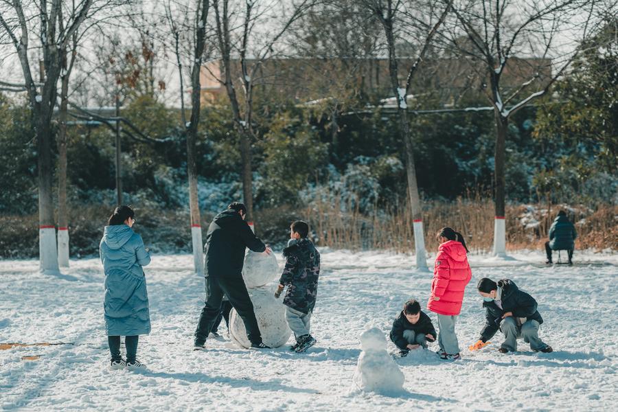 玩雪的人 玩雪的人