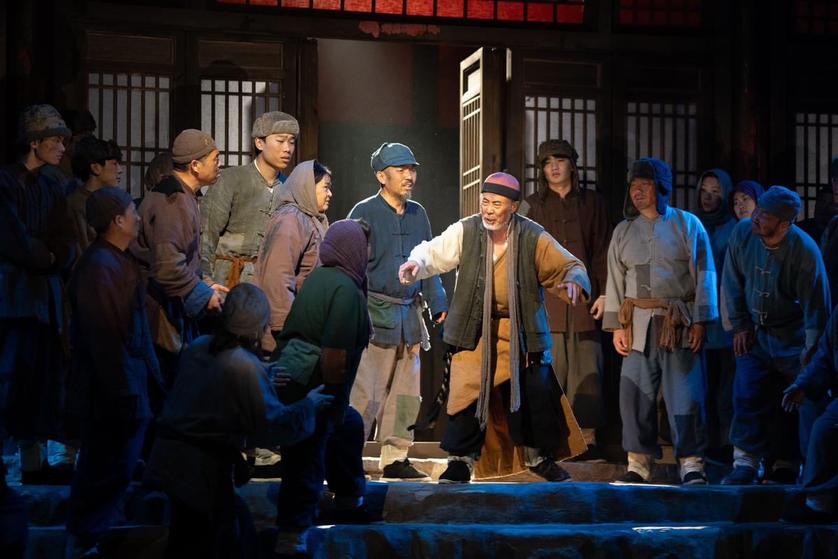 第二幕李十一给村民发“粮”(种子) 第二幕李十一给村民发“粮”(种子)