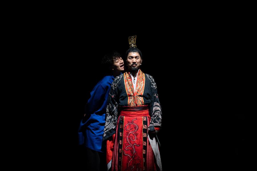 工作人员与周朝天子 工作人员与周朝天子