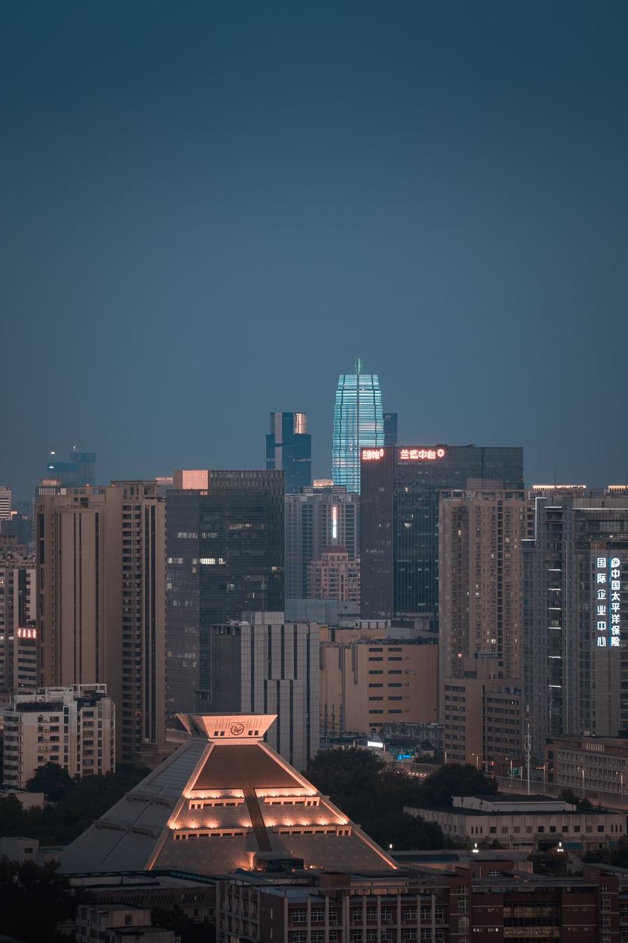 博物院、大玉米、双子塔蓝调时刻同框