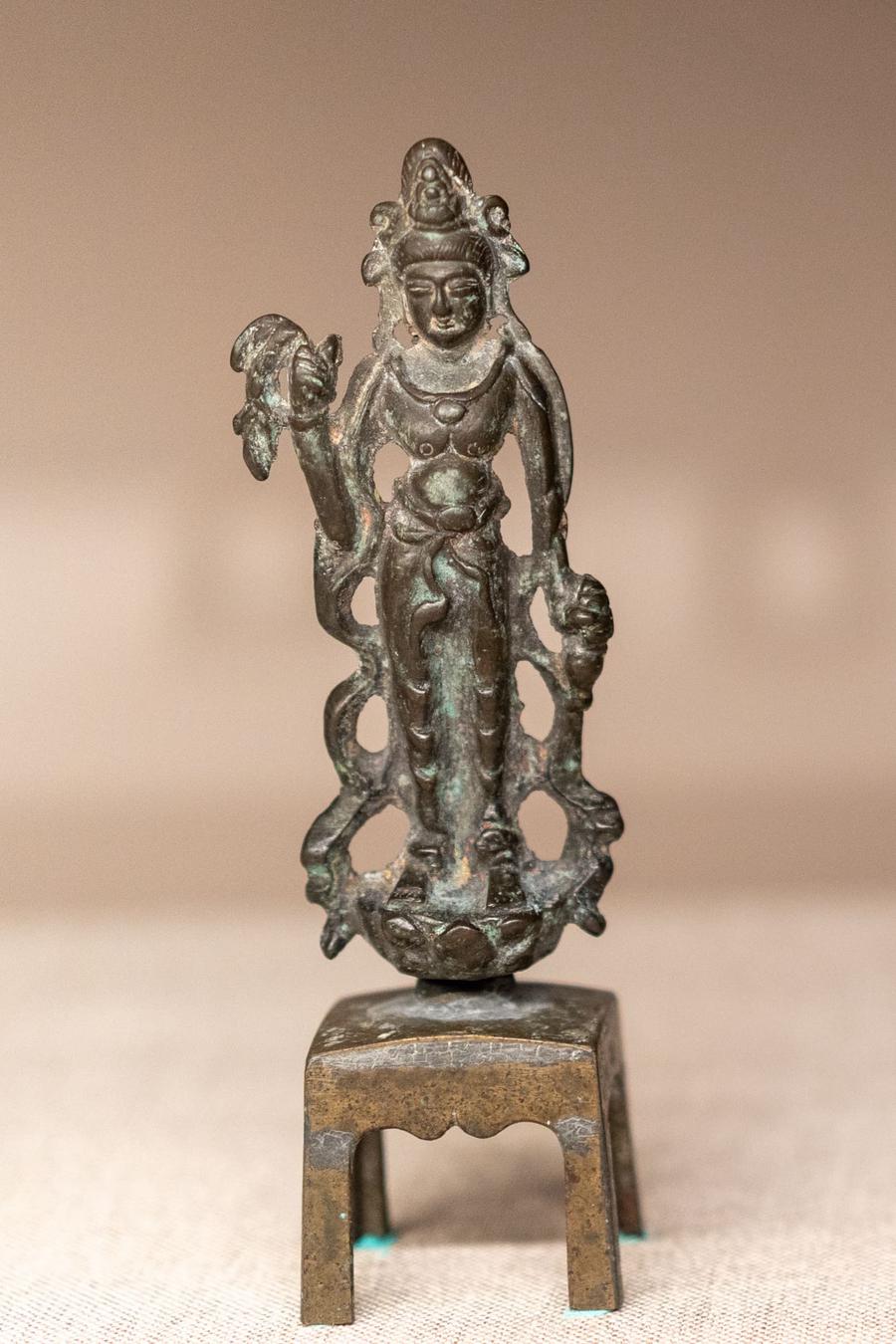 铜观世音像 铜观世音像