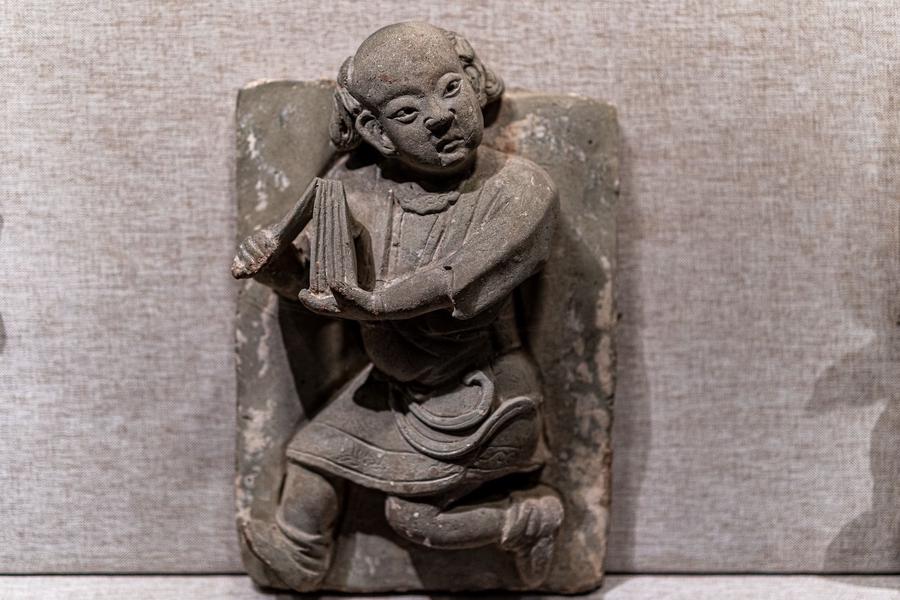 打节板雕砖佣 打节板雕砖佣