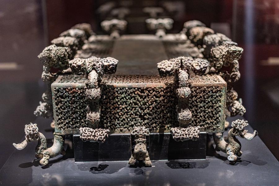 云纹铜禁 云纹铜禁