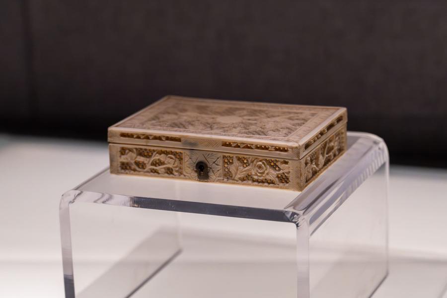 牙雕首饰盒 牙雕首饰盒