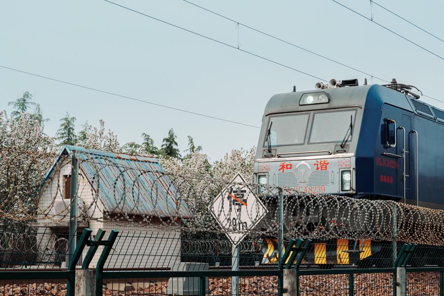 火车驶入 火车驶入