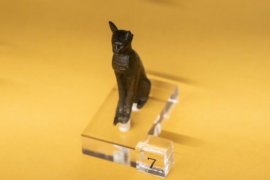 猫铜像（都灵埃及藏）